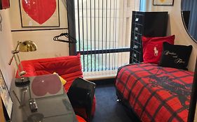 Luxury Designer Apartment River View Of Parliament Westminster Big Ben.